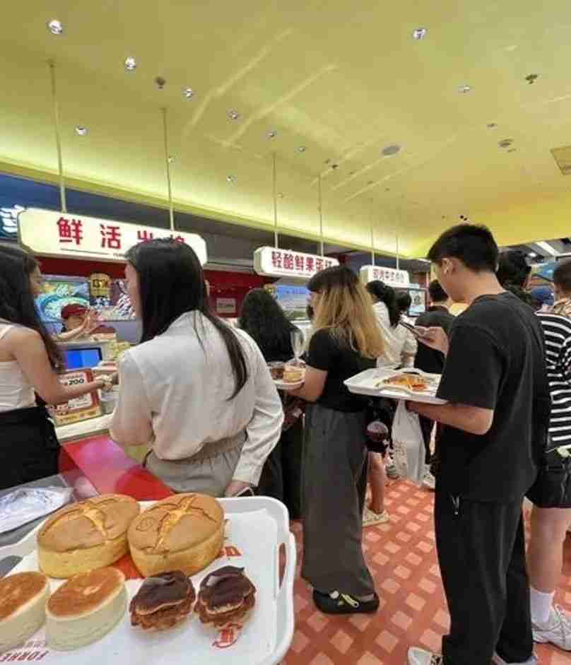超市烘焙戰(zhàn)火燒到溫控！破解面包“保鮮命門”贏千億市場（轉(zhuǎn)自龍商網(wǎng)超市周刊第2449篇原創(chuàng)）